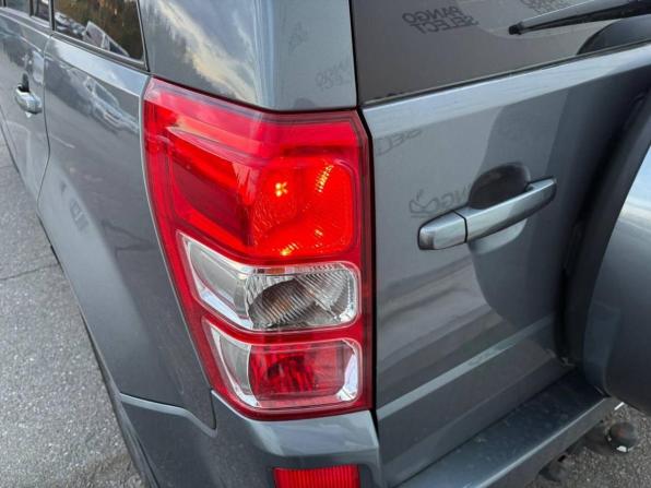 Suzuki Grand Vitara II с пробегом 2006 года, цена 750 000 рублей, 239000 км, внедорожник, Автокод Объявления