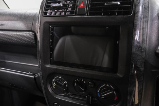 Suzuki Jimny III Рестайлинг 1 с пробегом 2008 года, цена 699 000 рублей, 159000 км, внедорожник, Автокод Объявления