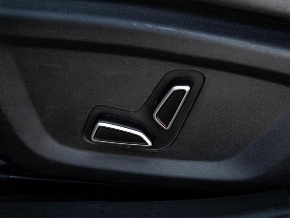 Changan UNI-V I с пробегом 2022 года, цена 2 389 000 рублей, 51635 км, лифтбек, Автокод Объявления