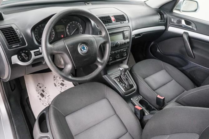 Skoda Octavia II (A5) с пробегом 2008 года, цена 599 000 рублей, 214336 км, лифтбек, Автокод Объявления