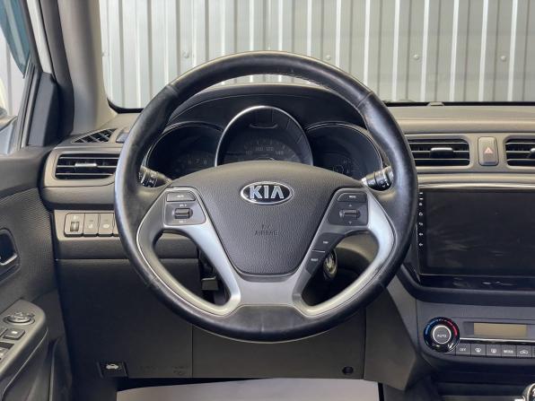 Kia Rio III Рестайлинг с пробегом 2015 года, цена 1 007 000 рублей, 172267 км, седан, Автокод Объявления