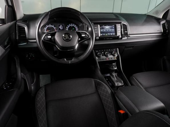 Skoda Karoq I с пробегом 2022 года, цена 2 380 000 рублей, 39039 км, внедорожник, Автокод Объявления