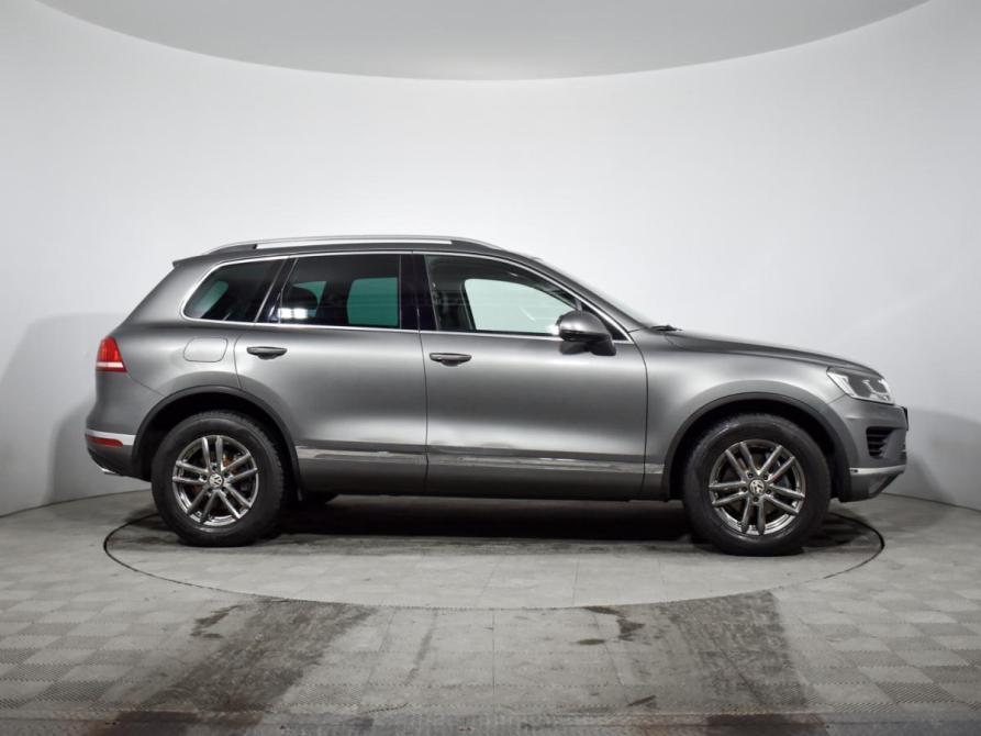 Volkswagen Touareg II Рестайлинг Санкт-Петербург  - изображение 4