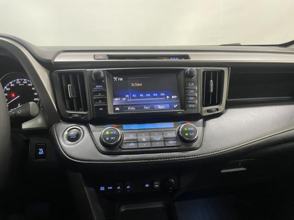Toyota RAV4 IV (XA40) Рестайлинг с пробегом 2018 года, цена 2 670 000 рублей, 66739 км, внедорожник, Автокод Объявления