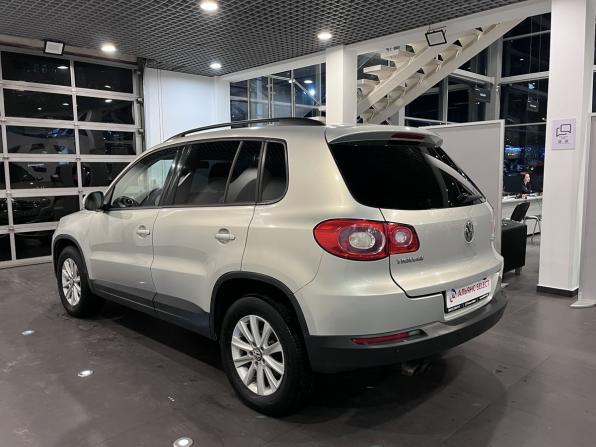Volkswagen Tiguan I с пробегом 2010 года, цена 870 000 рублей, 274866 км, внедорожник, Автокод Объявления