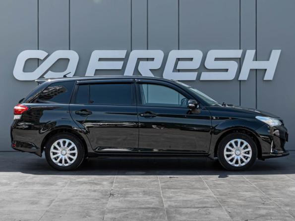 Toyota Corolla XI (E160 E170) Рестайлинг 2 с пробегом 2018 года, цена 1 180 000 рублей, 171766 км, универсал, Автокод Объявления