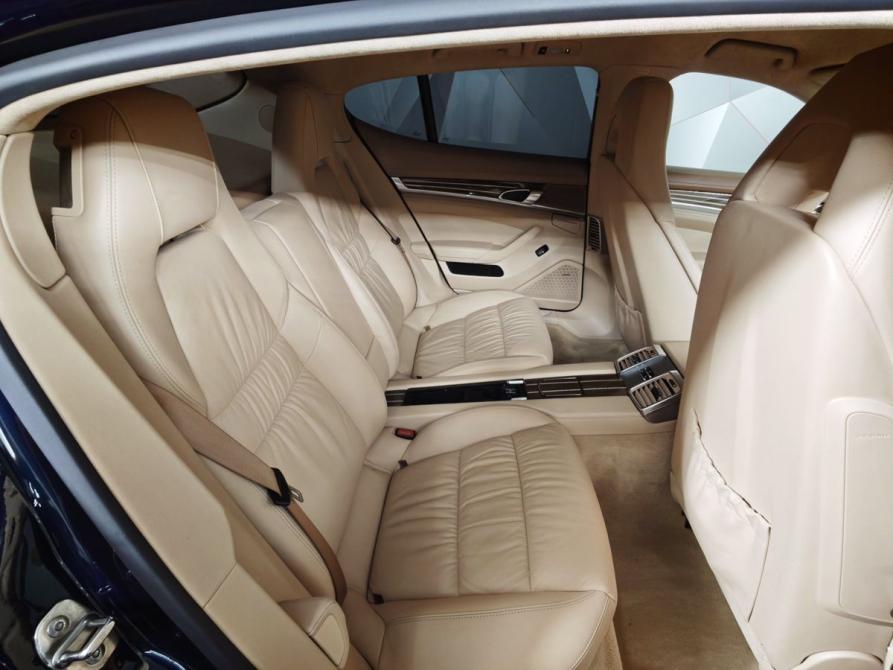 Porsche Panamera I Москва  - изображение 15