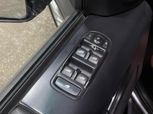 Land Rover Freelander II Рестайлинг 2 с пробегом 2014 года, цена 1 490 000 рублей, 224088 км, внедорожник, Автокод Объявления