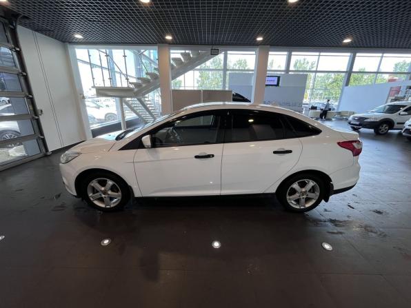 Ford Focus III с пробегом 2013 года, цена 590 000 рублей, 240115 км, седан, Автокод Объявления