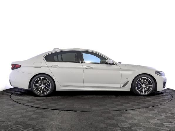 BMW 5 серии VII (G30/G31/G38) Рестайлинг с пробегом 2021 года, цена 4 500 000 рублей, 52200 км, седан, Автокод Объявления
