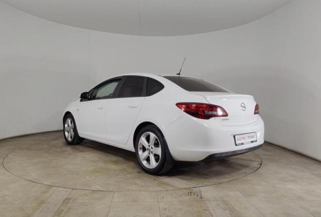 Opel Astra H Рестайлинг с пробегом 2013 года, цена 599 000 рублей, 170351 км, седан, Автокод Объявления