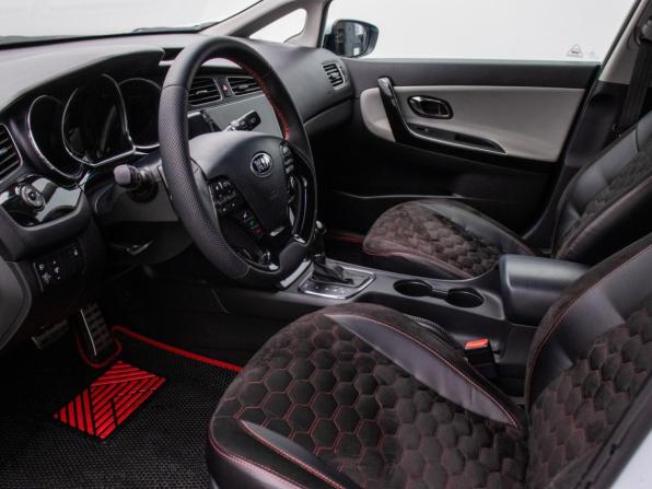 Kia Ceed II с пробегом 2015 года, цена 1 180 000 рублей, 175367 км, хэтчбек, Автокод Объявления