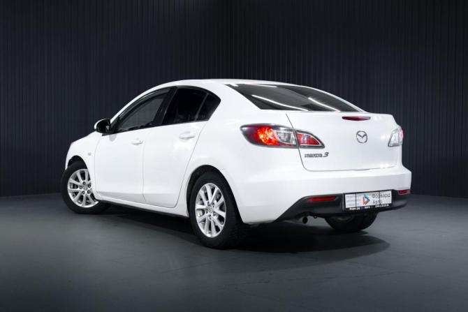 Mazda 3 II (BL) Рестайлинг с пробегом 2012 года, цена 990 000 рублей, 97100 км, седан, Автокод Объявления
