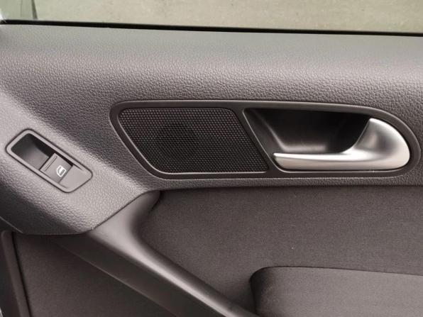 Volkswagen Tiguan I Рестайлинг с пробегом 2012 года, цена 989 000 рублей, 185078 км, внедорожник, Автокод Объявления