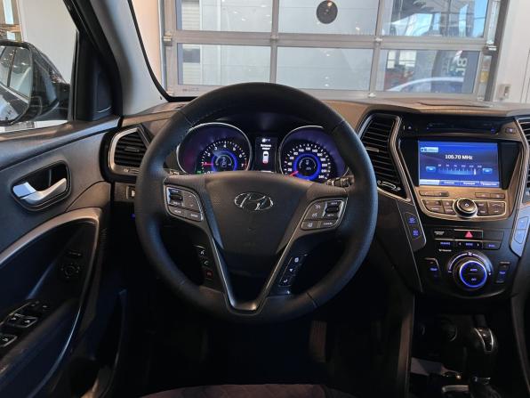 Hyundai Santa Fe III с пробегом 2012 года, цена 1 470 000 рублей, 275288 км, внедорожник, Автокод Объявления