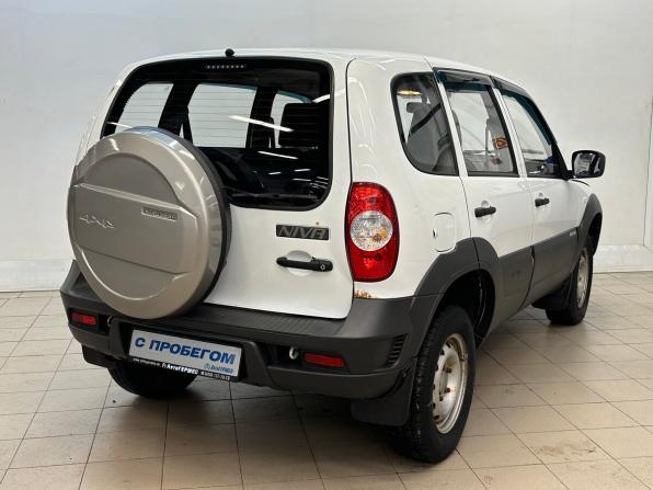 Chevrolet Niva I Рестайлинг с пробегом 2015 года, цена 574 000 рублей, 90129 км, внедорожник, Автокод Объявления
