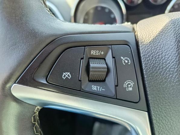 Opel Mokka I с пробегом 2013 года, цена 899 995 рублей, 191300 км, внедорожник, Автокод Объявления