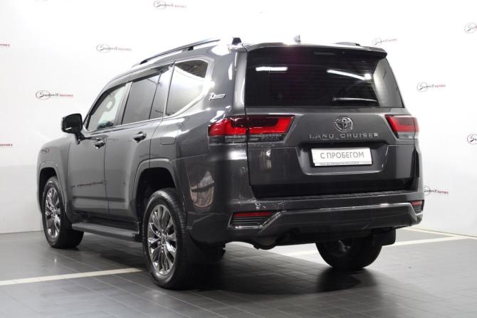 Toyota Land Cruiser 300 Series с пробегом 2021 года, цена 10 700 000 рублей, 62972 км, внедорожник, Автокод Объявления