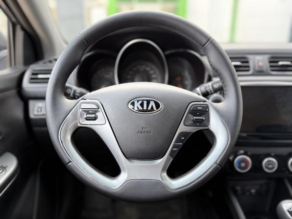 Kia Rio III Рестайлинг с пробегом 2016 года, цена 810 000 рублей, 208826 км, седан, Автокод Объявления
