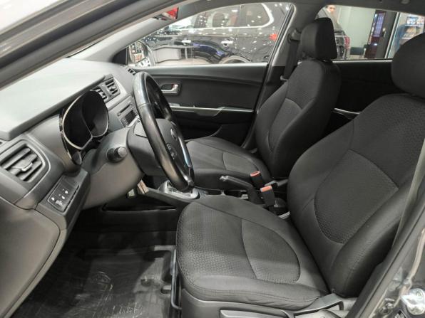 Kia Rio III Рестайлинг с пробегом 2015 года, цена 1 270 000 рублей, 64438 км, хэтчбек, Автокод Объявления