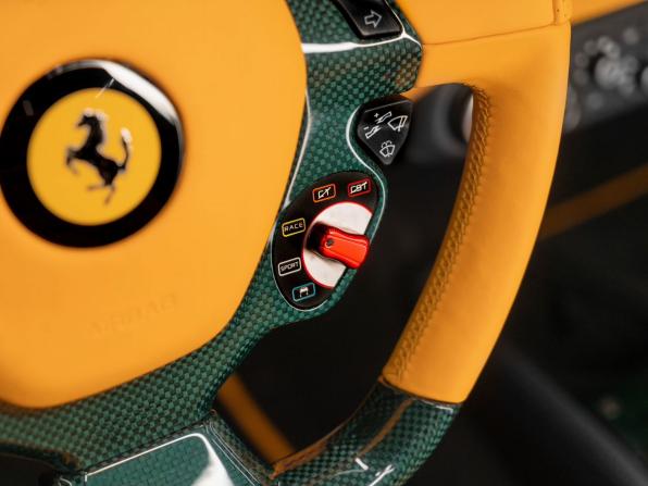 Ferrari 458 с пробегом 2012 года, цена 28 500 000 рублей, 7448 км, родстер, Автокод Объявления