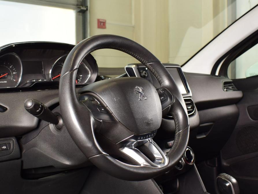 Peugeot 208 I Кемерово  - изображение 7