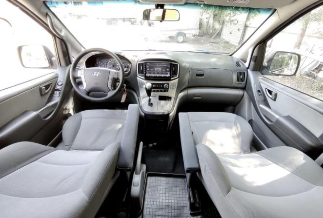 Hyundai H-1 II с пробегом 2015 года, цена 1 700 000 рублей, 352777 км, минивэн, Автокод Объявления