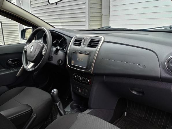 Renault Sandero II с пробегом 2016 года, цена 915 000 рублей, 108485 км, хэтчбек, Автокод Объявления