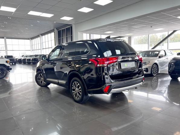 Mitsubishi Outlander III Рестайлинг 2 с пробегом 2017 года, цена 1 445 000 рублей, 205419 км, внедорожник, Автокод Объявления