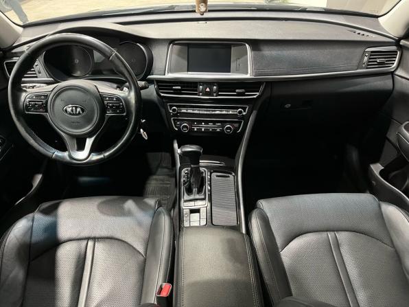 Kia Optima IV Рестайлинг с пробегом 2018 года, цена 1 780 000 рублей, 162893 км, седан, Автокод Объявления