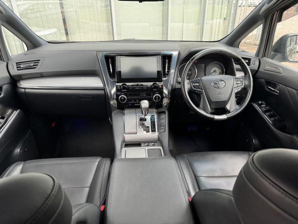Toyota Alphard III Рестайлинг с пробегом 2018 года, цена 3 800 000 рублей, 153509 км, минивэн, Автокод Объявления
