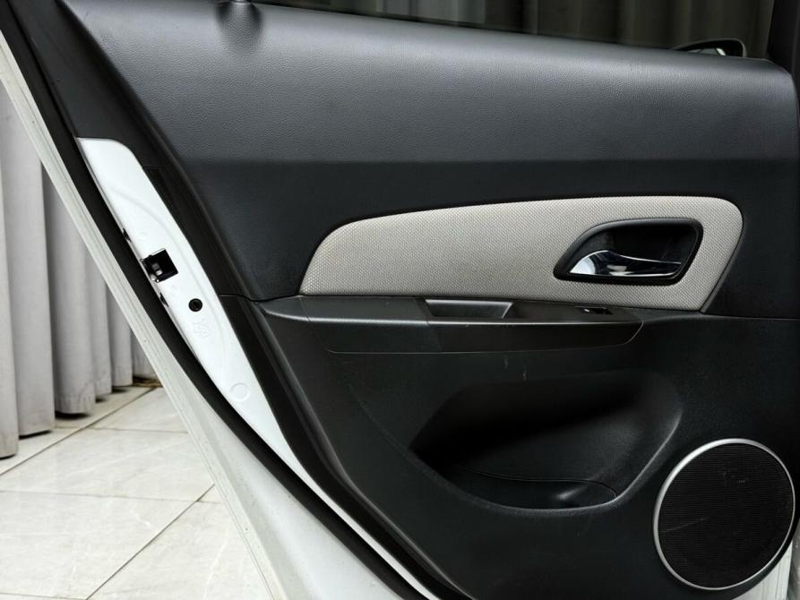 Chevrolet Cruze I Рестайлинг Ижевск  - изображение 24
