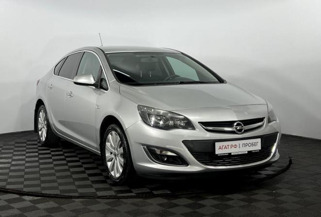 Opel Astra J Рестайлинг с пробегом 2013 года, цена 775 000 рублей, 150350 км, седан, Автокод Объявления