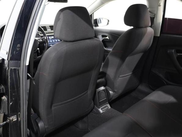 Volkswagen Polo V Рестайлинг с пробегом 2017 года, цена 1 189 500 рублей, 164389 км, седан, Автокод Объявления