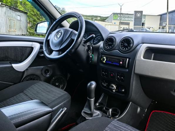 Renault Logan I Рестайлинг с пробегом 2010 года, цена 399 000 рублей, 124000 км, седан, Автокод Объявления