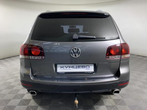 Volkswagen Touareg I Рестайлинг с пробегом 2010 года, цена 1 025 000 рублей, 388000 км, внедорожник, Автокод Объявления