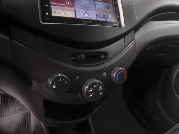 Chevrolet Spark III с пробегом 2011 года, цена 480 000 рублей, 104985 км, хэтчбек, Автокод Объявления