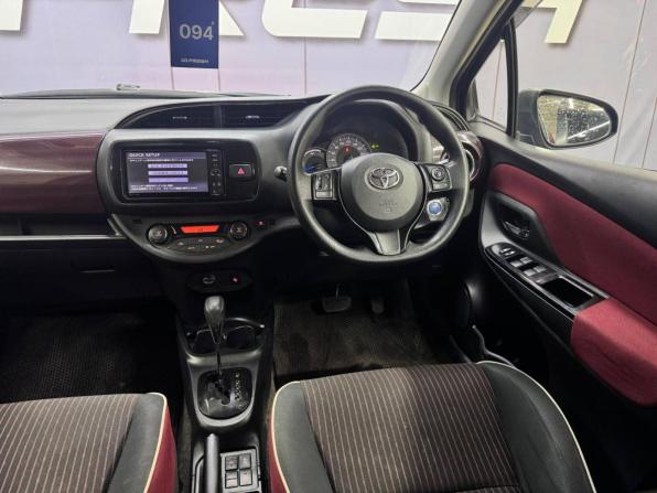 Toyota Vitz III (XP130) Рестайлинг с пробегом 2017 года, цена 1 069 000 рублей, 160752 км, хэтчбек, Автокод Объявления