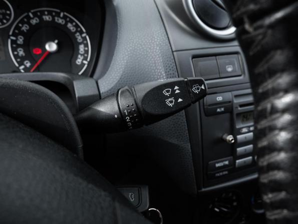 Ford Fiesta Mk5 с пробегом 2006 года, цена 430 000 рублей, 200027 км, хэтчбек, Автокод Объявления