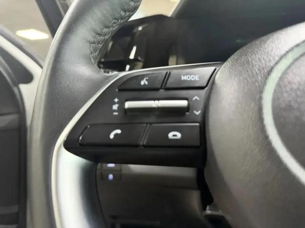 Hyundai Elantra VII (CN7) с пробегом 2022 года, цена 1 999 000 рублей, 27315 км, седан, Автокод Объявления