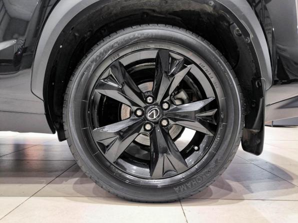 Lexus NX I с пробегом 2017 года, цена 2 990 000 рублей, 92538 км, внедорожник, Автокод Объявления