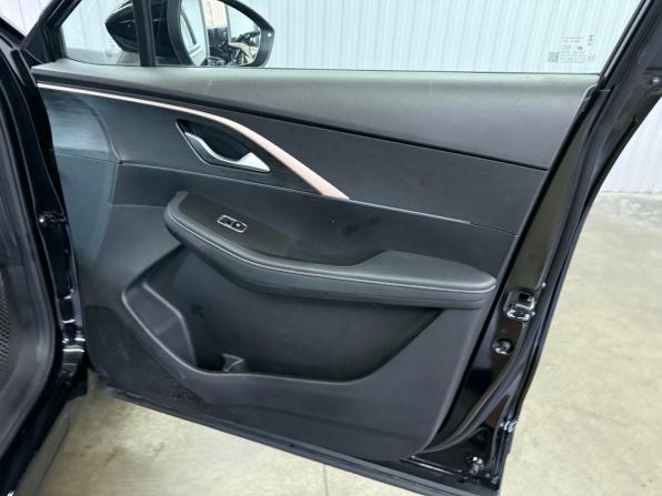 Omoda C5 I с пробегом 2024 года, цена 1 727 000 рублей, 28135 км, внедорожник, Автокод Объявления
