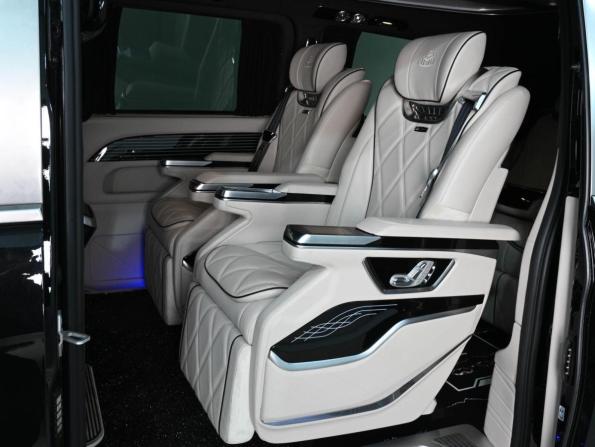 Mercedes-Benz V-Класс III (W447) Рестайлинг 2 с пробегом 2024 года, цена 9 159 000 рублей, 11827 км, минивэн, Автокод Объявления
