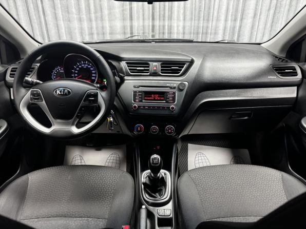 Kia Rio III Рестайлинг с пробегом 2015 года, цена 888 000 рублей, 194916 км, седан, Автокод Объявления