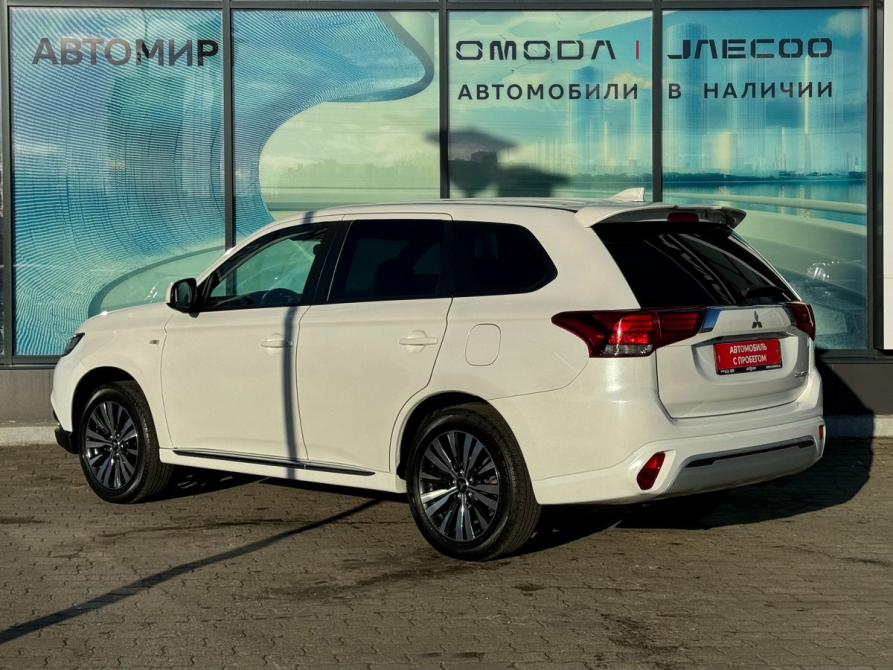 Mitsubishi Outlander III Рестайлинг 3 Архангельск  - изображение 7