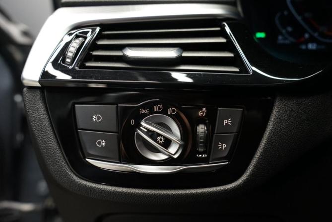BMW 5 серии VII (G30/G31/G38) с пробегом 2019 года, цена 3 735 000 рублей, 161010 км, седан, Автокод Объявления