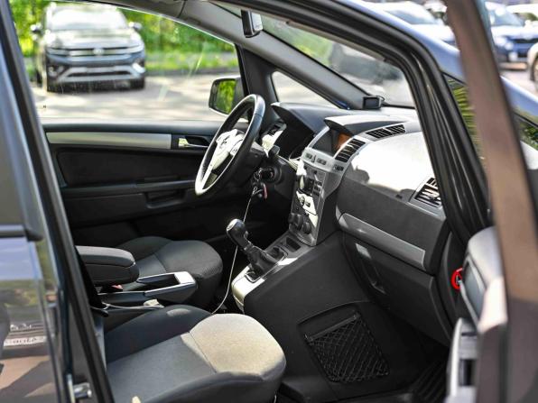 Opel Zafira B Рестайлинг с пробегом 2013 года, цена 812 000 рублей, 177678 км, минивэн, Автокод Объявления