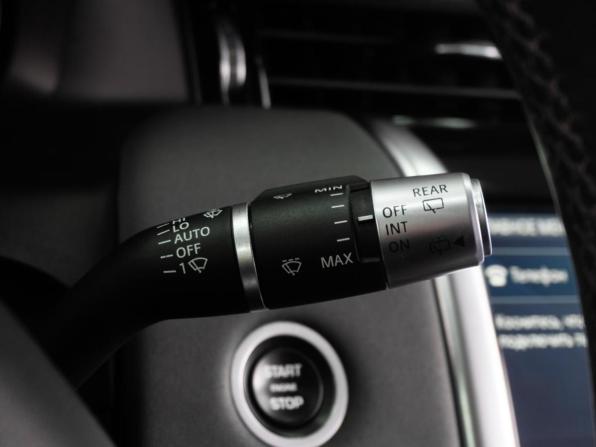 Land Rover Discovery Sport I Рестайлинг с пробегом 2019 года, цена 2 989 000 рублей, 93088 км, внедорожник, Автокод Объявления