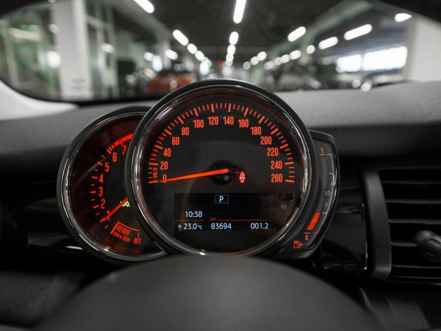 Mini Hatch III (F55/F56) Москва  - изображение 11
