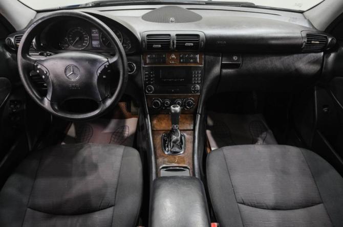 Mercedes-Benz C-Класс II (W203) Рестайлинг с пробегом 2005 года, цена 699 000 рублей, 423000 км, седан, Автокод Объявления
